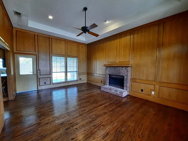 1433 Cumberland Trl — Photo 3