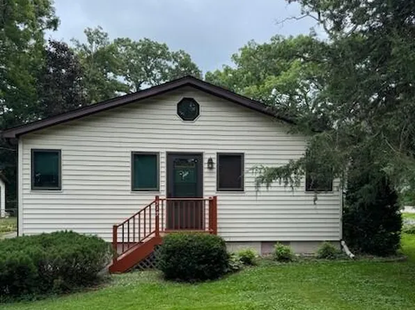 712 Manor DRIVE, Twin Lakes, WI 53181