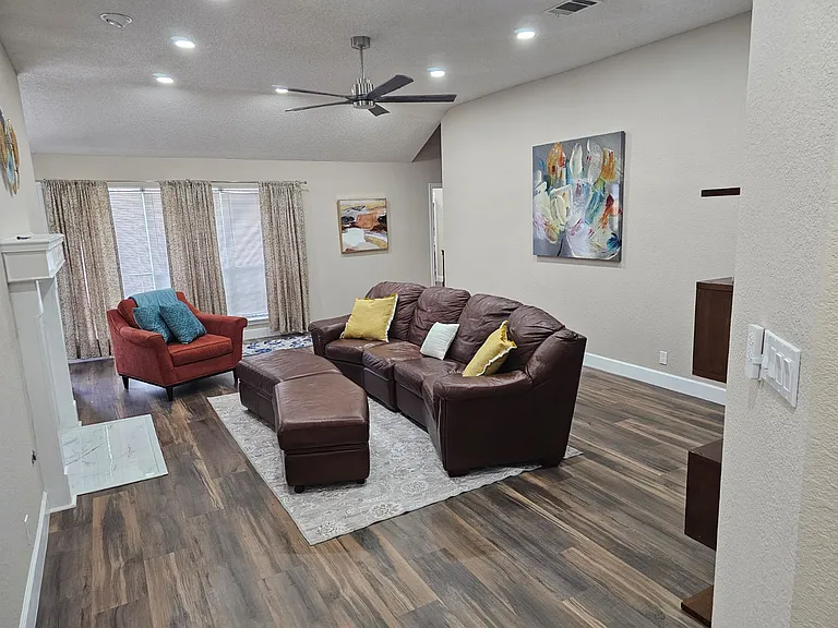 2601 Little Elm Trl — Photo 8