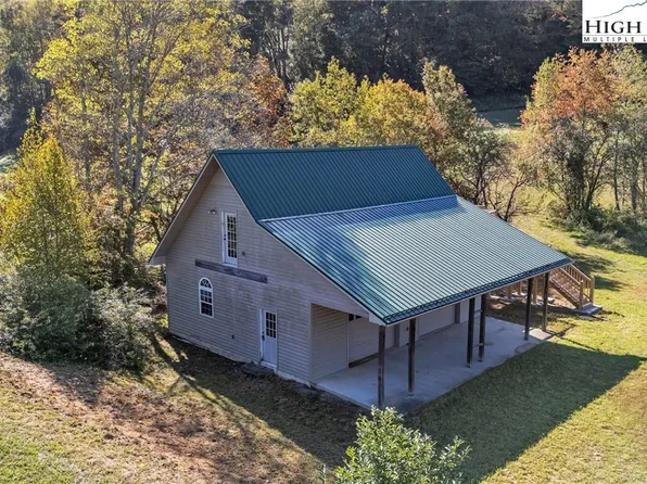 1946 River Breeze Drive, Creston, NC 28615