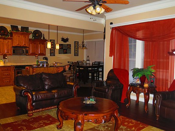 NHampton(Livingroom)_06112014