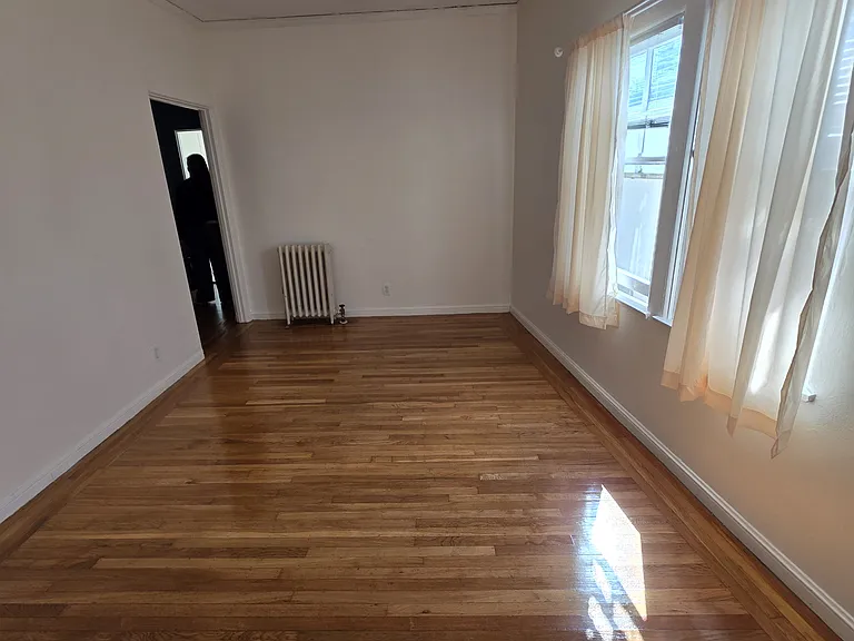 1142 McKinley Ave #12 — Photo 13