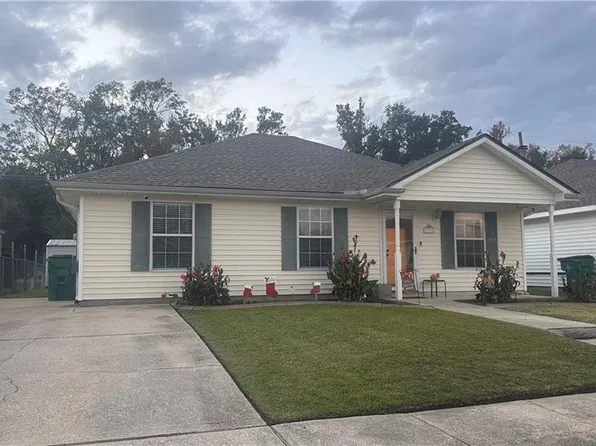 5320 Woodstream Dr, Marrero, LA 70072