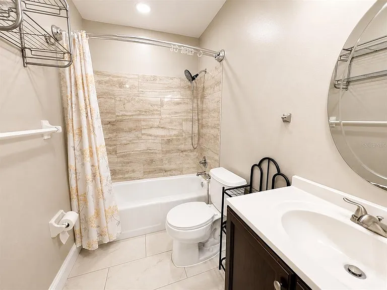 4325 Aegean Dr #202B — Photo 8