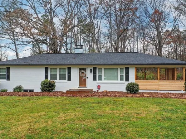 134 Shady Ln, Advance, NC 27006