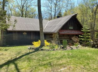 2821 Kennebec Rd, Newburgh, ME 04444