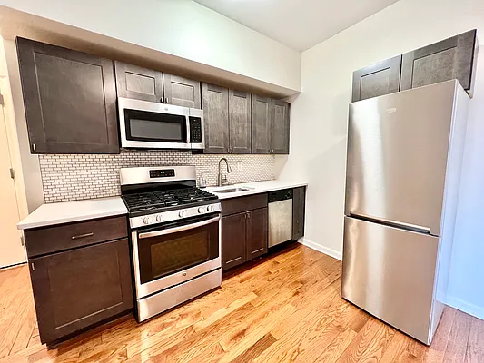 Rented by A&E Real Estate Management | media 9