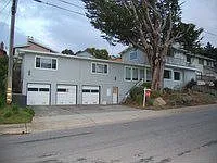 575 Kelmore St photo 1