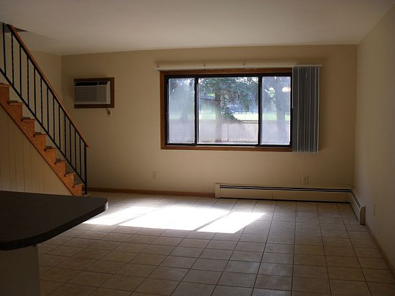 3rd image of 504 17th St S APT 03
