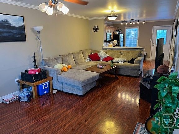 2nd image of 240 Cleveland Rd. #440