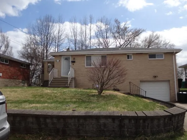 212 Erwin Pl, Mc Kees Rocks, PA 15136