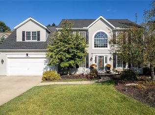 17834 Princeton Cir, Strongsville, OH 44149