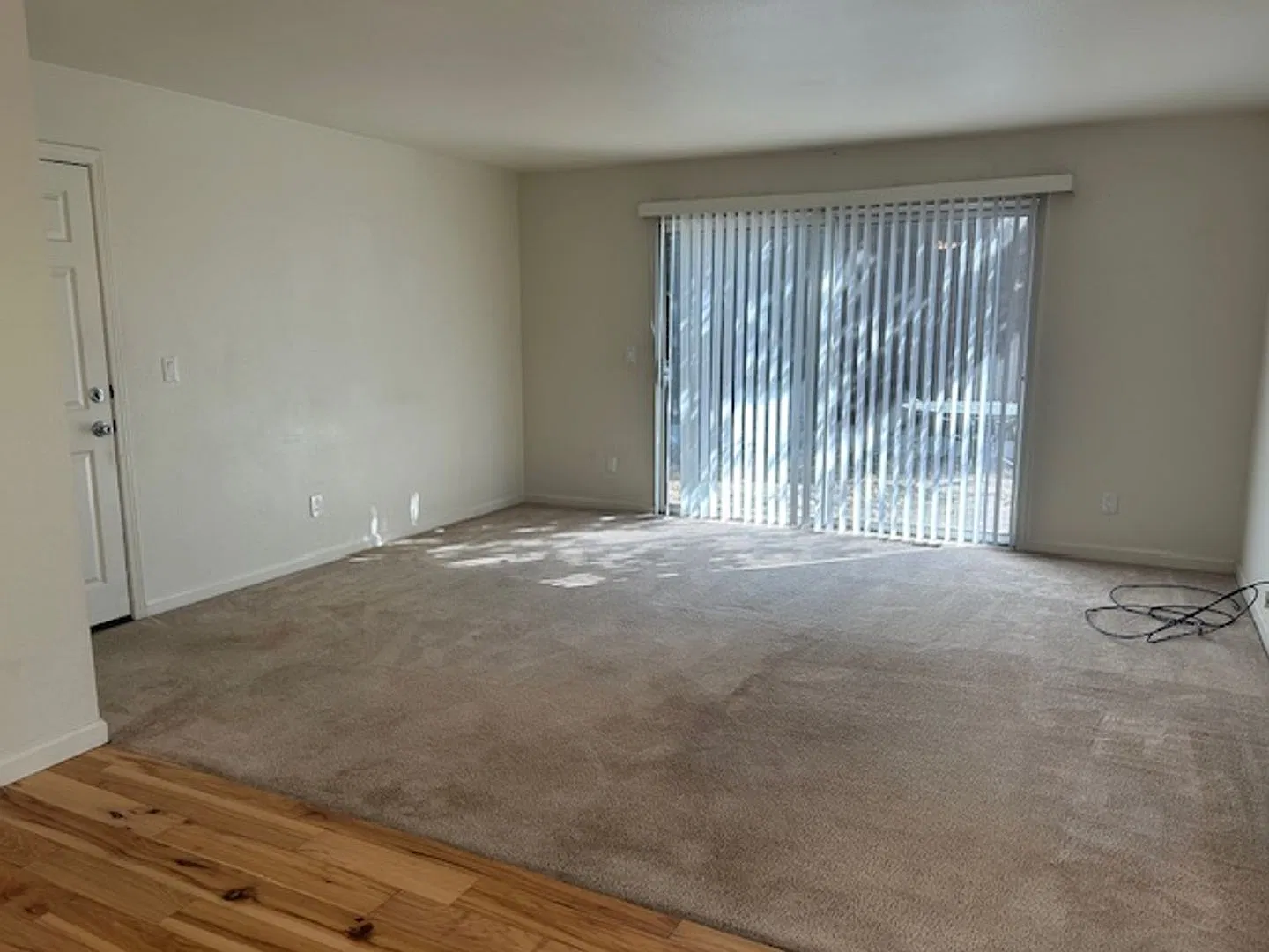 2-bedroom, 1.5-bathroom, two-story home in Santa Rosa! — Photo 2