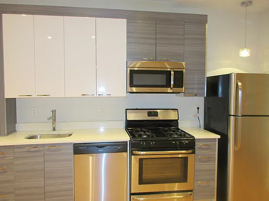 Rented by Uptown Flats LLC | media 73