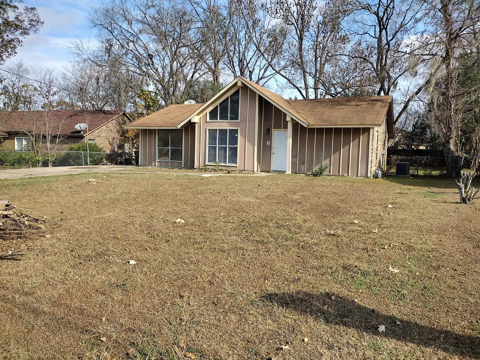 3 bed, 1455 sqft, $1,350 — Photo 2