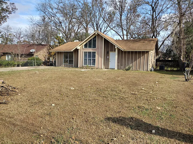 Front View with Lawn