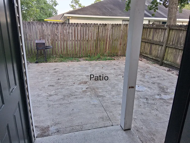 5203 Arlington Ct — Photo 9