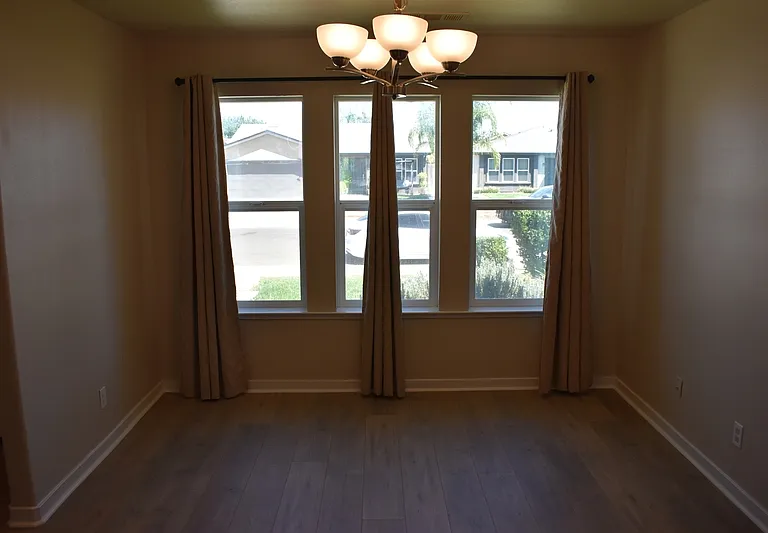 524 Janell Ct — Photo 10