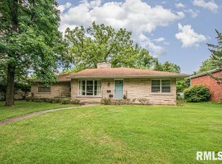 27 Northbrook Dr, Mount Vernon, IL 62864
