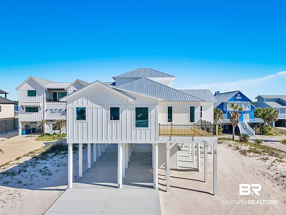 2nd image of 2270 W Beach Blvd