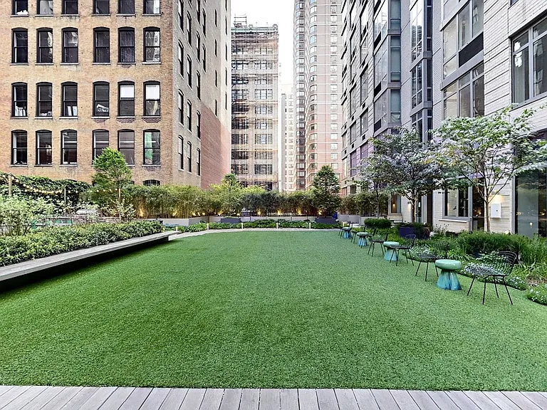 55 W 25th St #34A — Photo 17