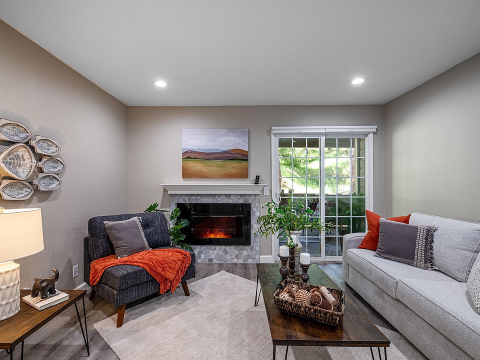 1st image of 475 Canyon Oaks Dr APT C