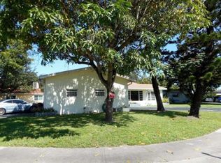 56 W Park Rd, West park, FL 33023