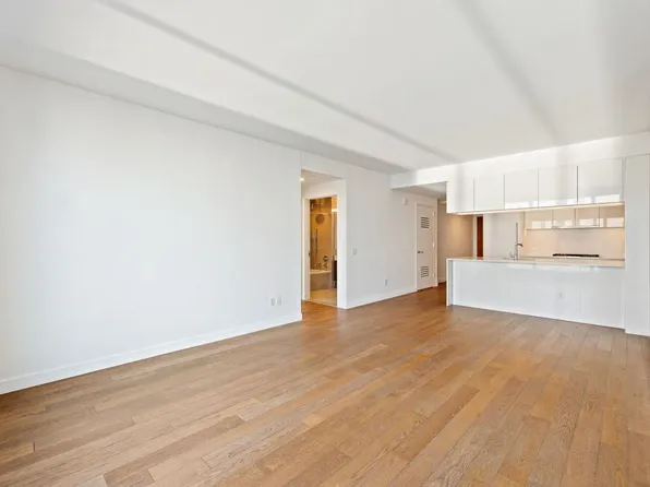 99 Hudson Street image 5 of 18