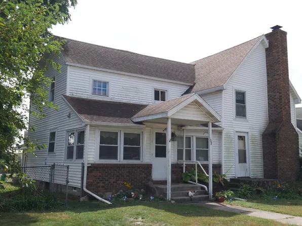 107 E Beaver St, Morocco, IN 47963