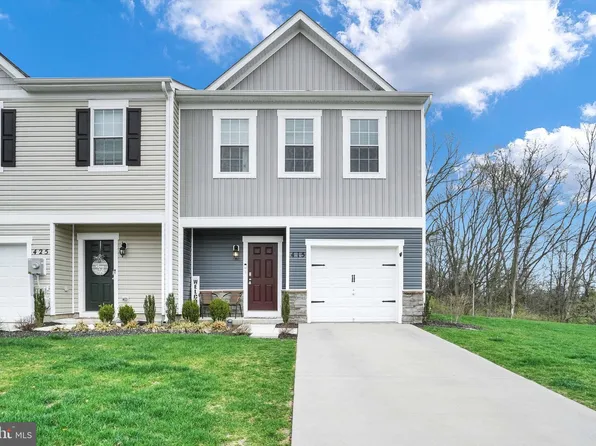 415 Locust Run Dr, York, PA 17404