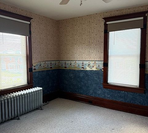 2nd image of 517 Maple St #2