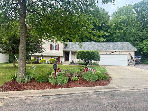 2nd image of 1524 Jennifer Ave