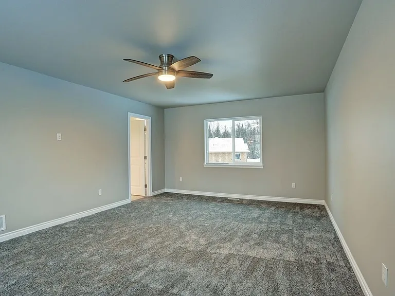 1455 E Esty Dr — Photo 21