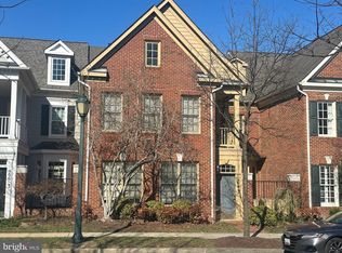 904 Oak Knoll Ter, Rockville, MD