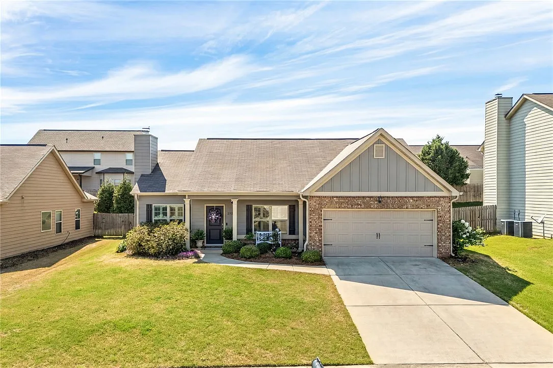 2706 Samantha Ln photo 1