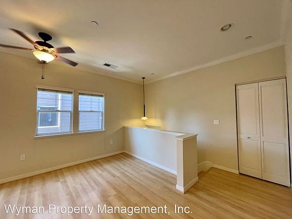 4th image of 160 Valley Oak Dr