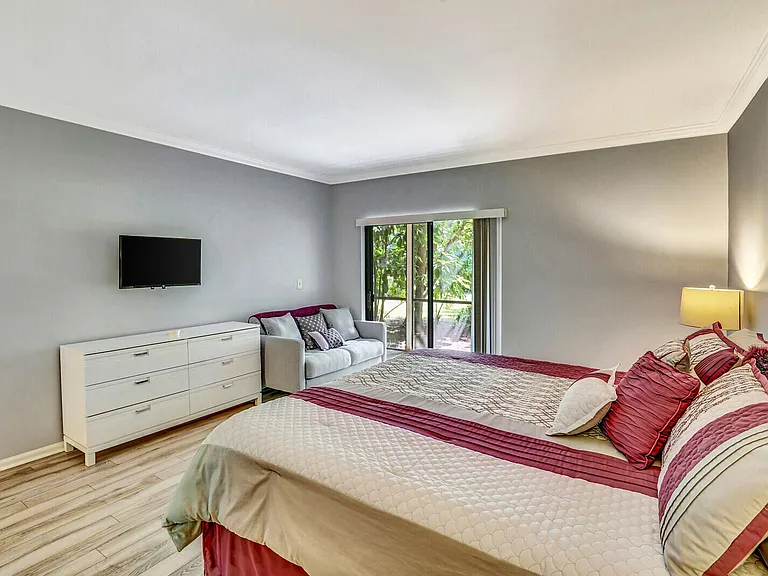 11863 Wimbledon Cir #424 — Photo 13