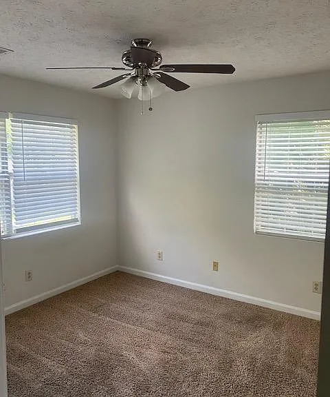 1634 Leona St NW — Photo 1