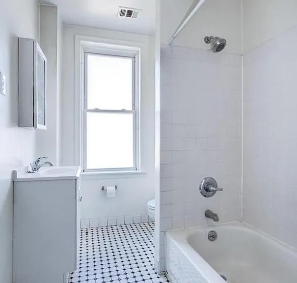 2524 W Girard Ave #2 — Photo 12
