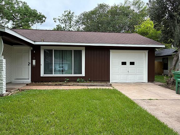 4th image of 7414 Marinette Dr