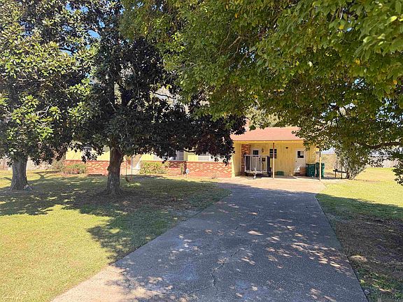 2nd image of 4987 Lois Dr