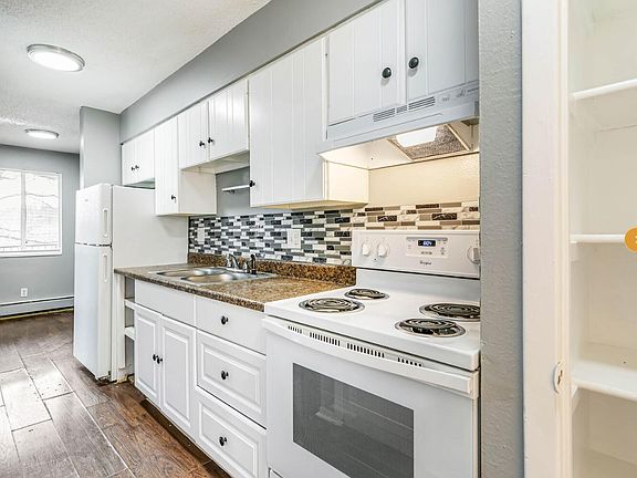 2nd image of 3615 Knox Ct #104