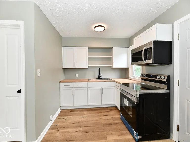 3315 N Euclid Ave — Photo 8