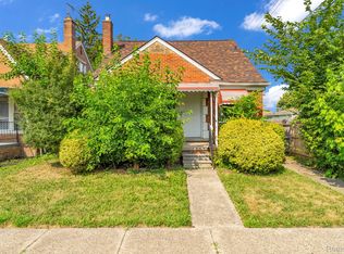 19723 Carrie St, Detroit, MI 48234
