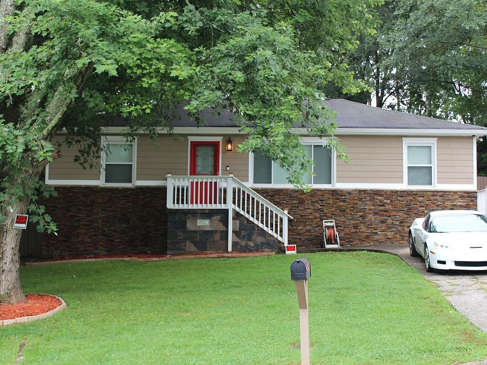 1st image of 2182 Gordon Cir SE