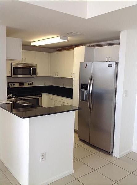 1st image of 185 SE 14th Ter APT 2504