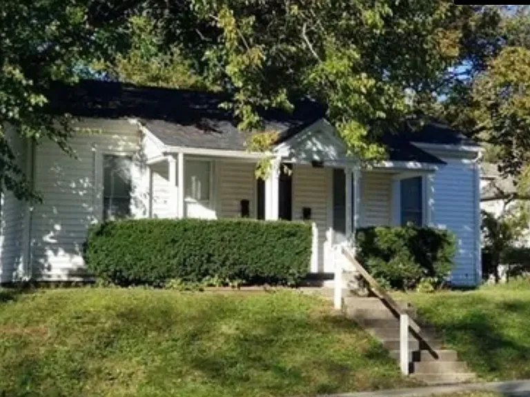 822 Tippecanoe St — Photo 1
