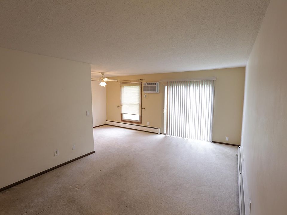 1st image of 816 Old Settlers Trl APT 1