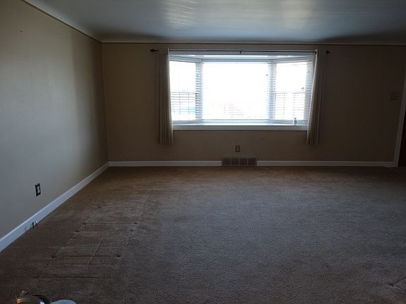 4th image of 7 Saint Jude Cir