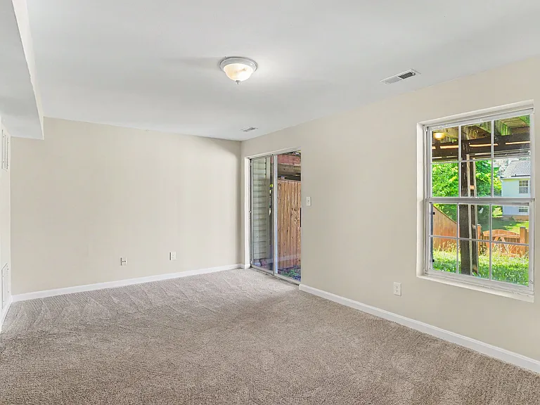 32 Tameron Pl — Photo 29